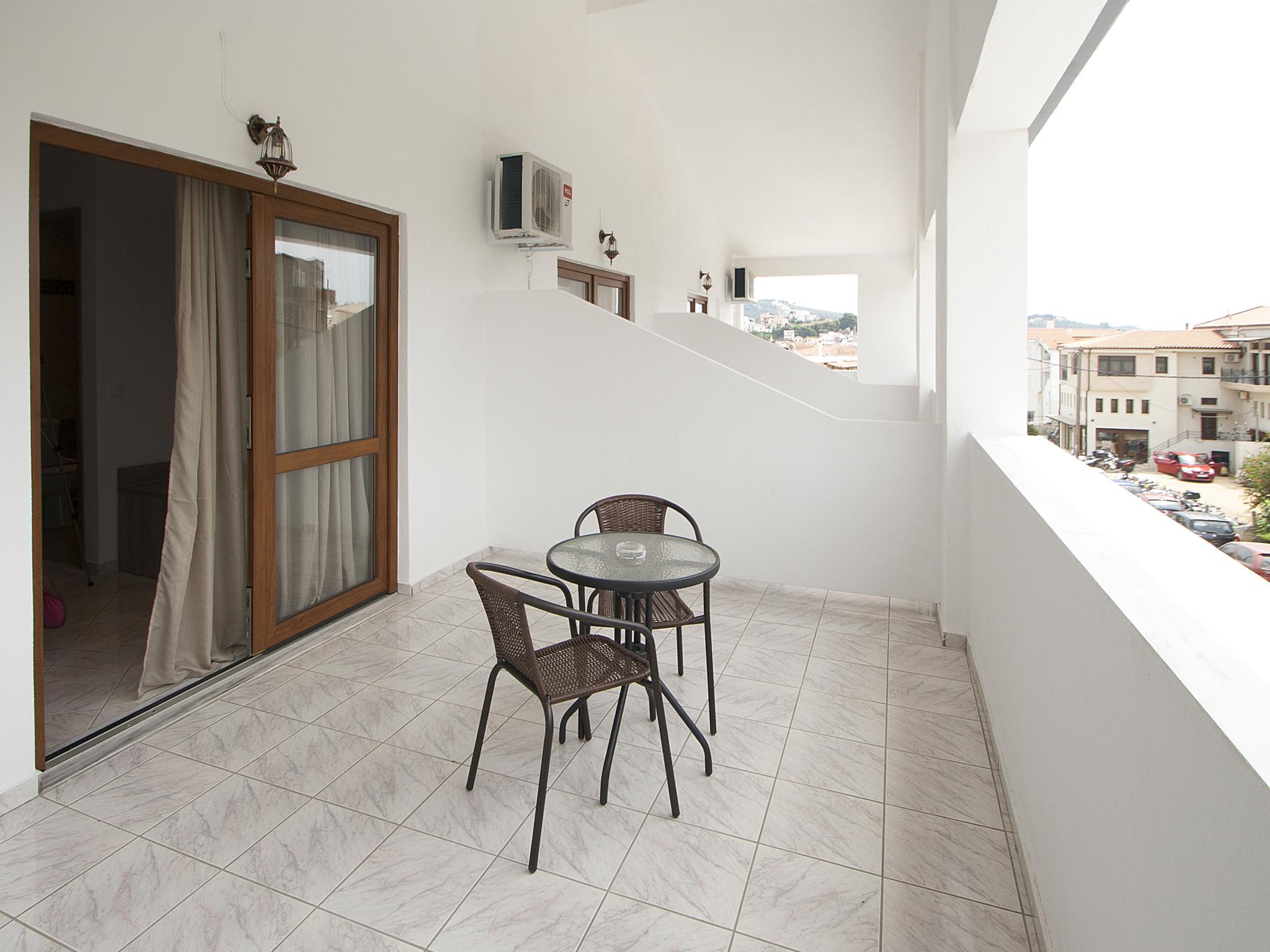 Pension Pineapple Skiathos Chora Extérieur photo