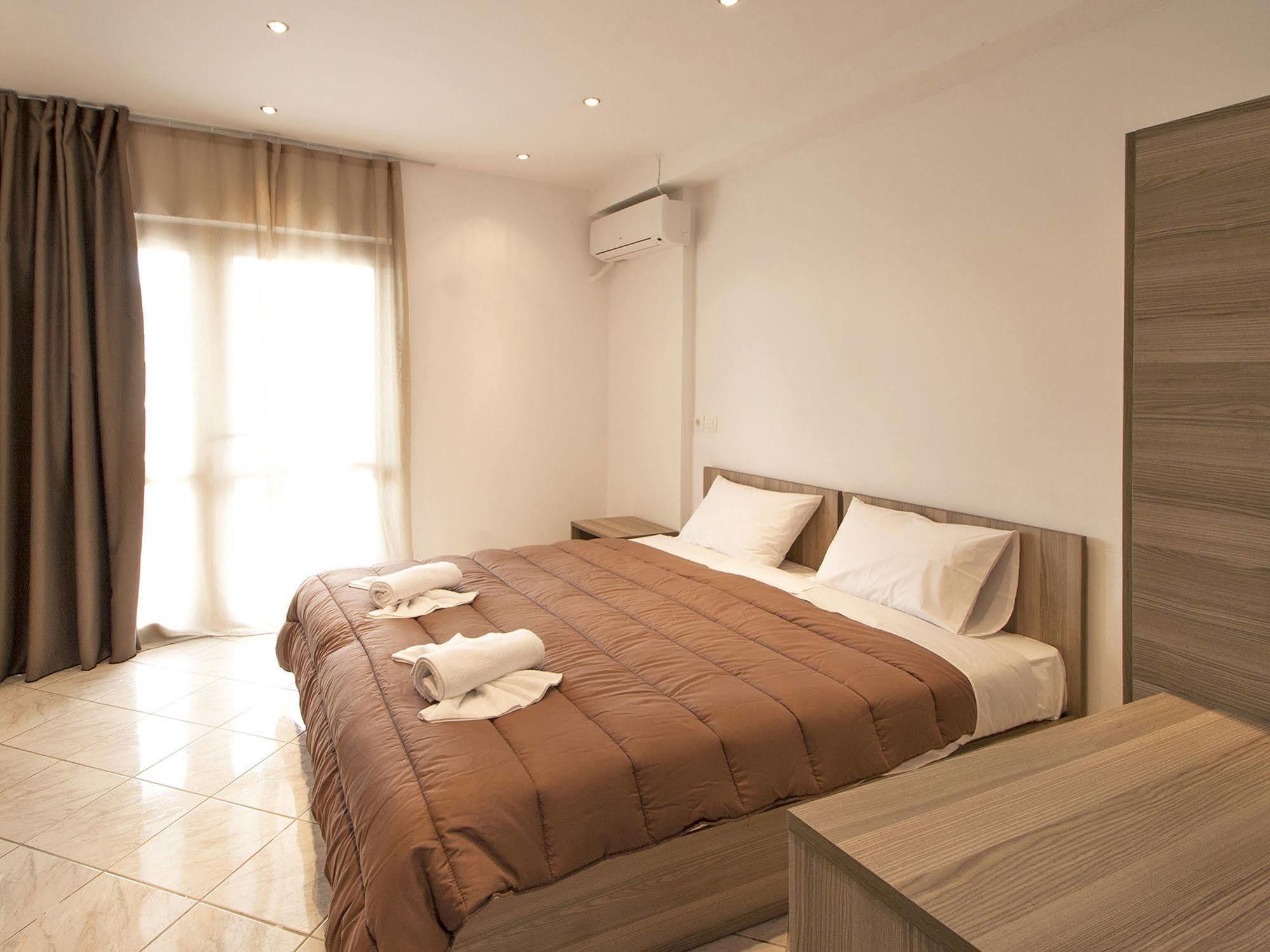 Pension Pineapple Skiathos Chora Extérieur photo